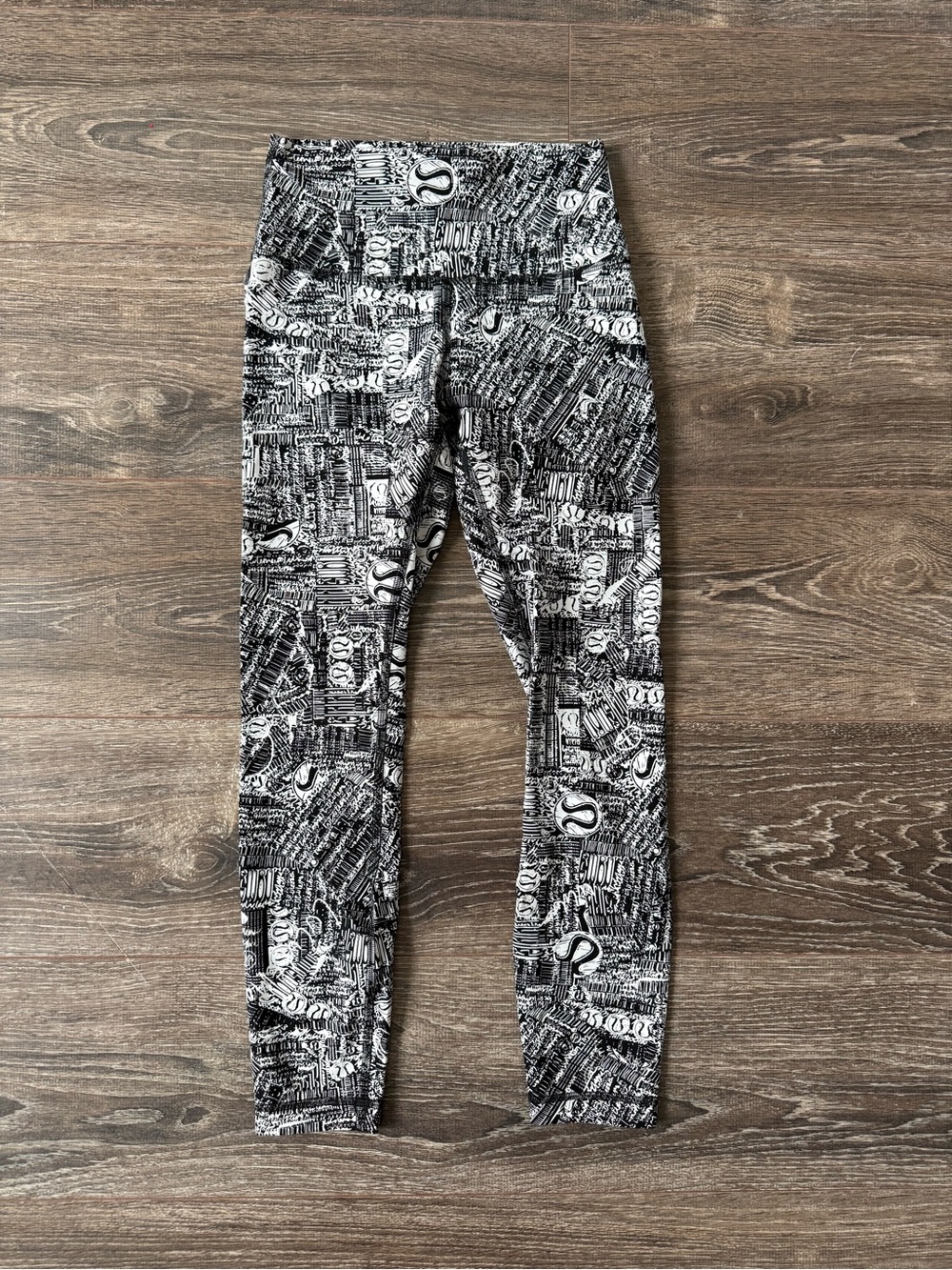 lululemon Black & White Graphic High-Rise Leggings
